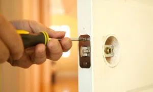Lock Safe Services Colorado Springs, CO 719-315-3315 Lock Safe Services Colorado Springs, CO 719-315-3315 - 24-hour-emergency-locksmith